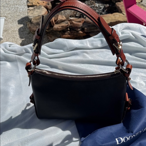 Dooney & Bourke Black and Brown Leather Shoulder Bag - Picture 5 of 11